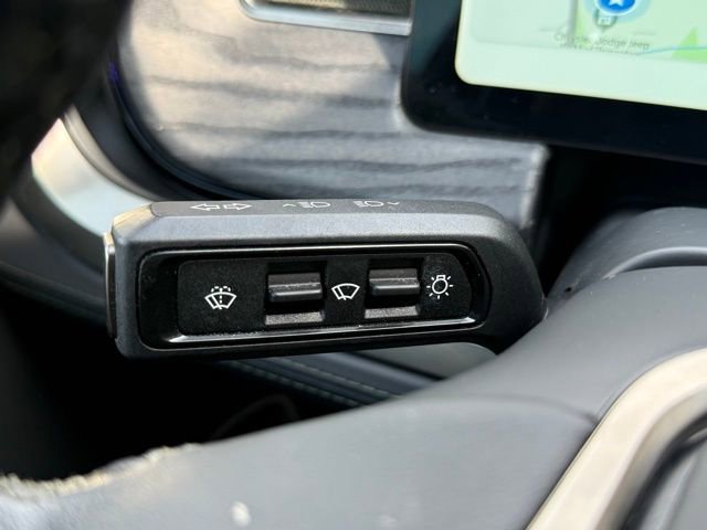 Used 2022 Rivian R1T Adventure image 54