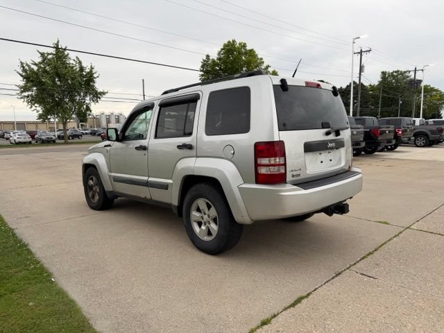 Used 2009 Jeep Liberty Sport w/ Popular Equipment Group AWD/4WD image 5