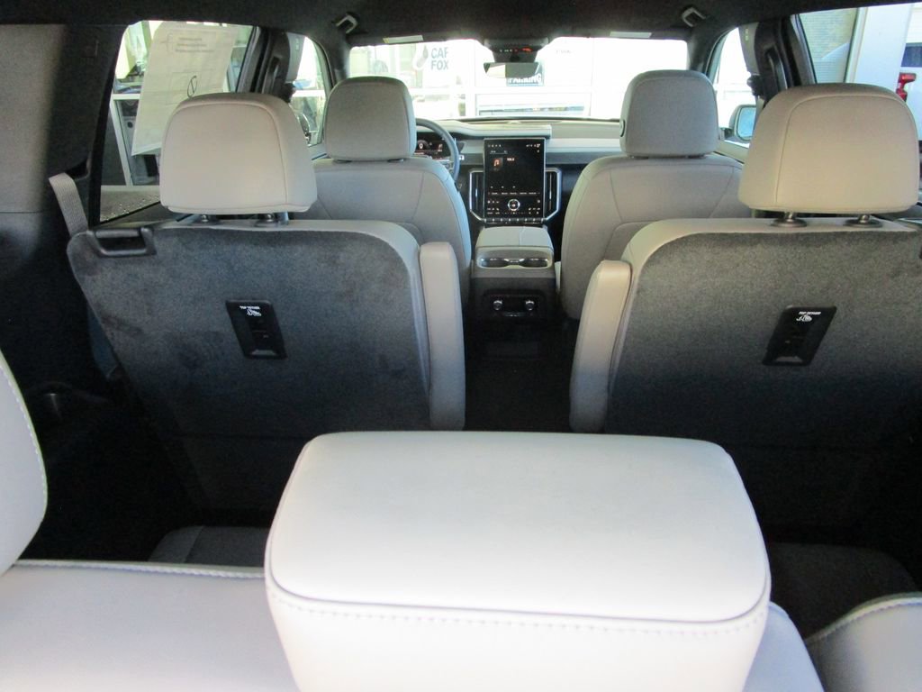 New 2026 GMC Acadia Elevation w/ Elevation Premium Package image 13