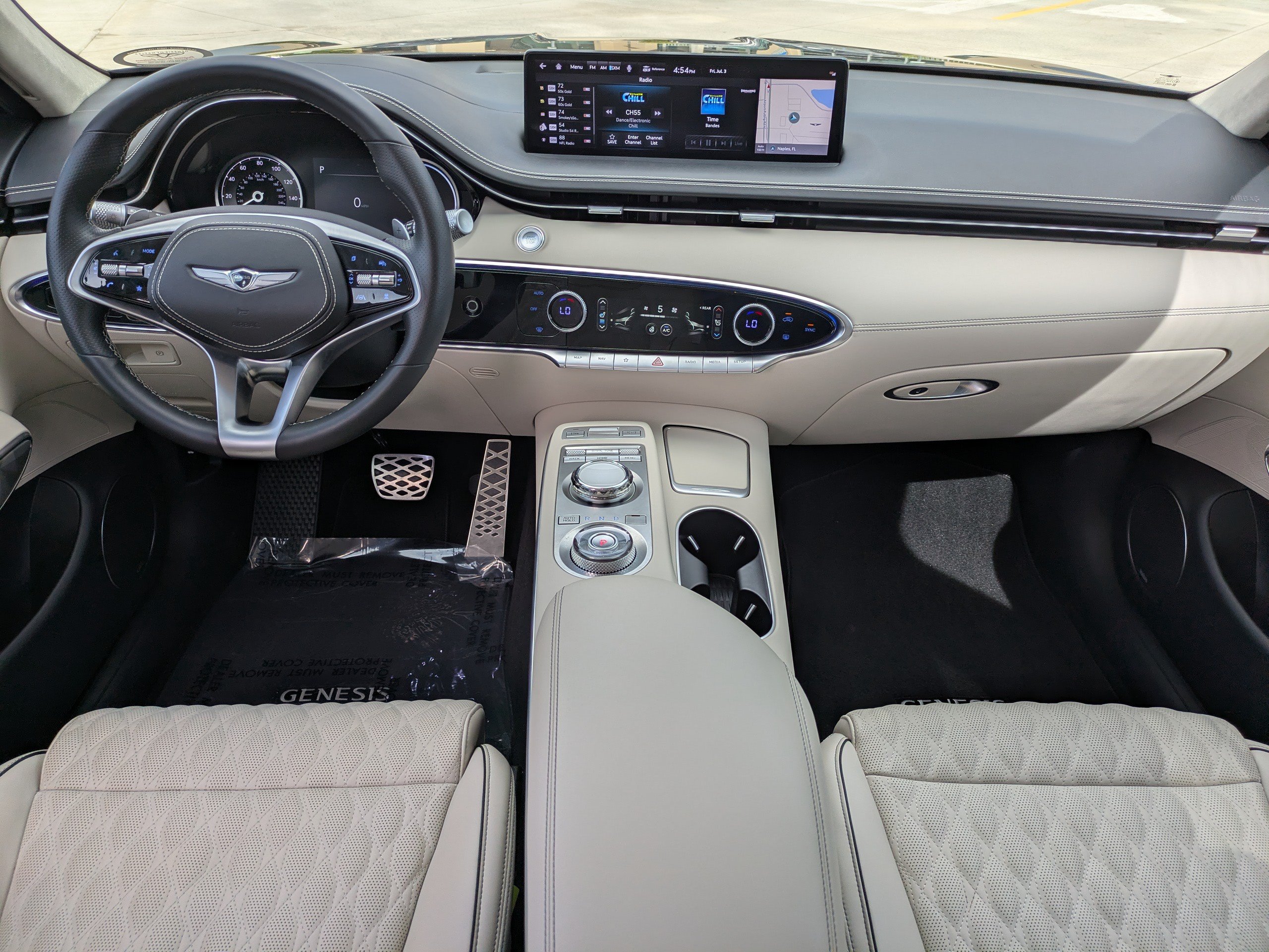 Certified 2022 Genesis GV70 3.5T Sport w/ Sport Advanced Package AWD/4WD image 14