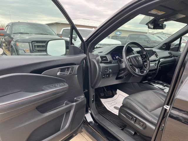 Used 2022 Honda Pilot Black Edition image 9