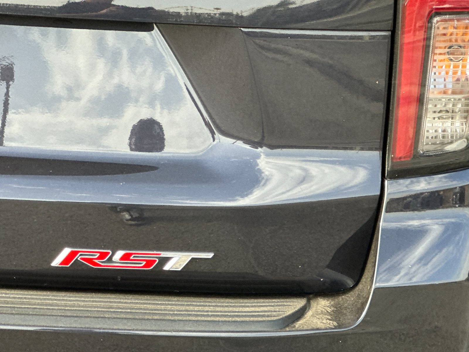 Used 2023 Chevrolet Tahoe RST w/ Luxury Package image 27