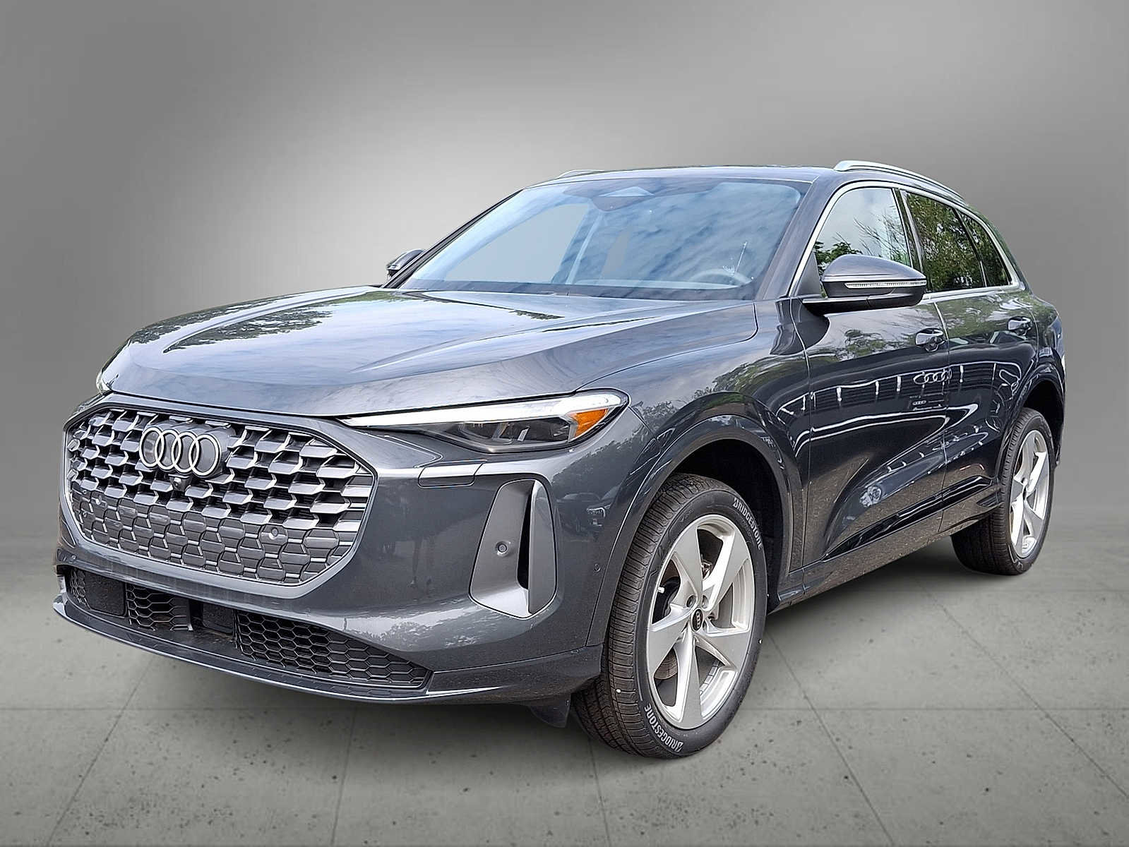 New 2025 Audi Q5 Premium Plus