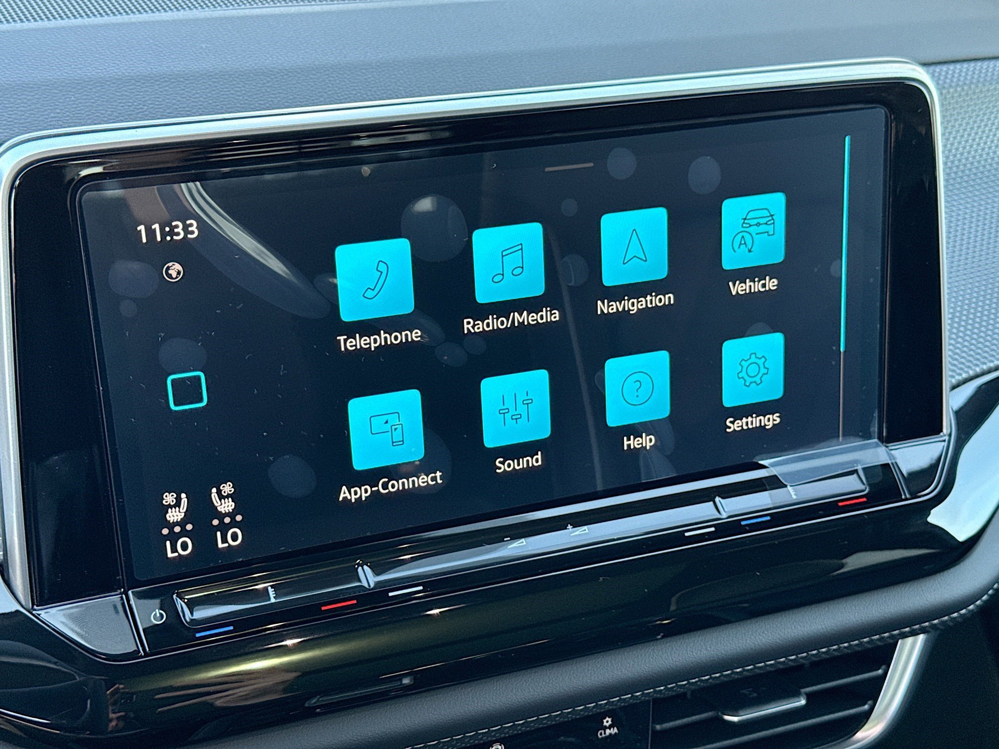 New 2025 Volkswagen Atlas Cross Sport SEL Premium R-Line image 10