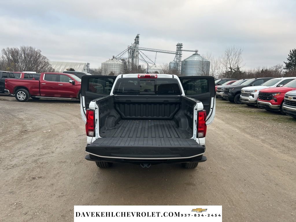 Used 2025 Chevrolet Colorado W/T image 23