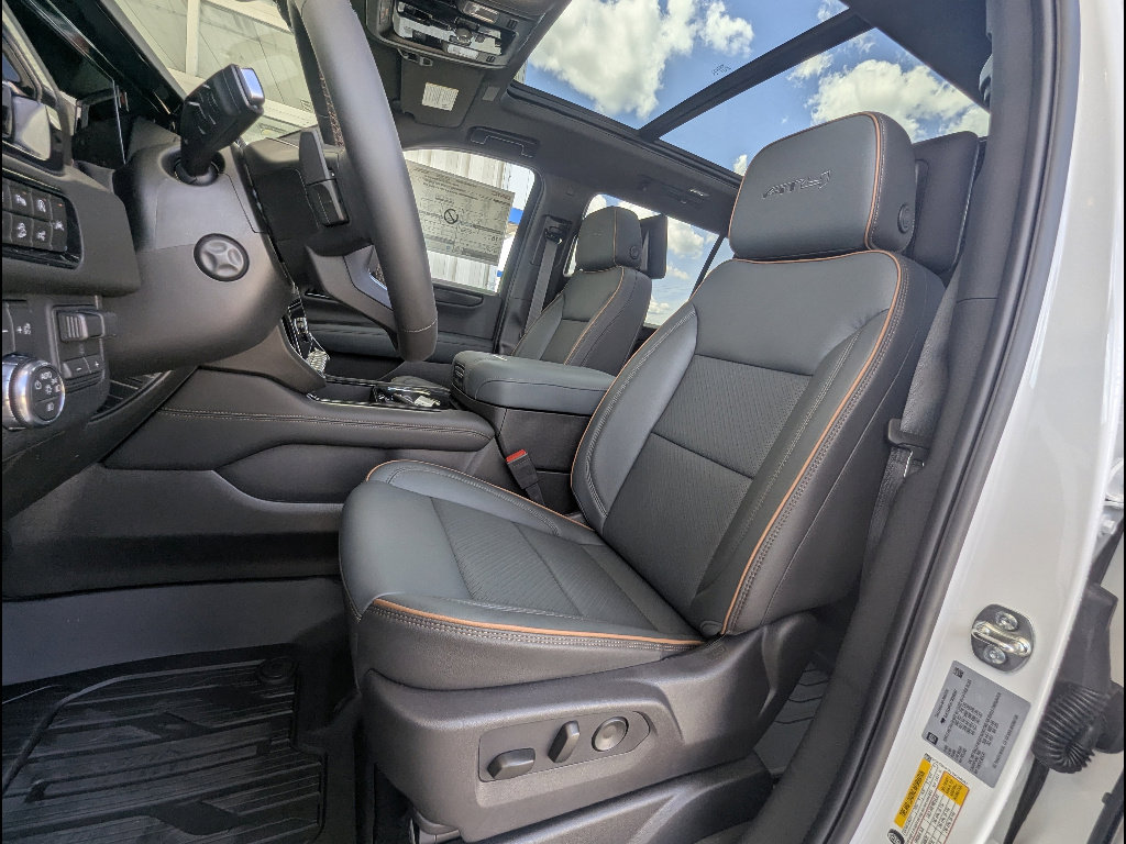 New 2026 GMC Yukon XL AT4 w/ AT4 Premium Plus Package AWD/4WD image 13