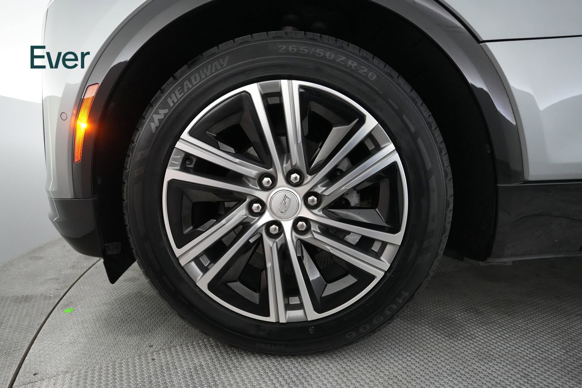Used 2024 Cadillac Lyriq Luxury RWD image 19