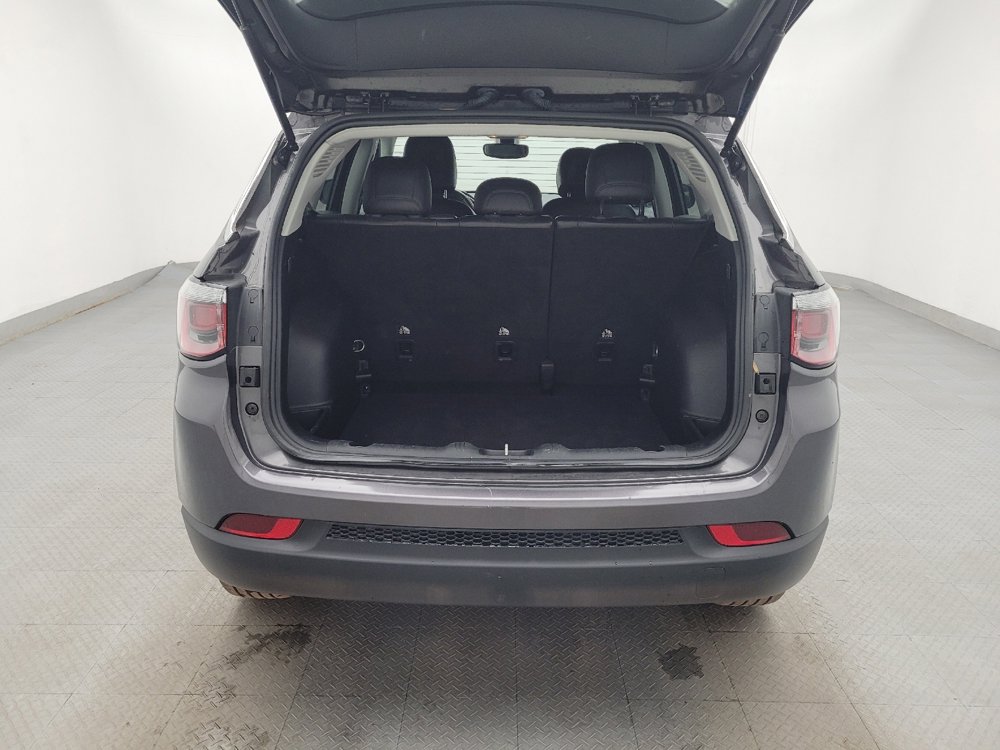 Used 2019 Jeep Compass Latitude w/ Popular Equipment Group image 29