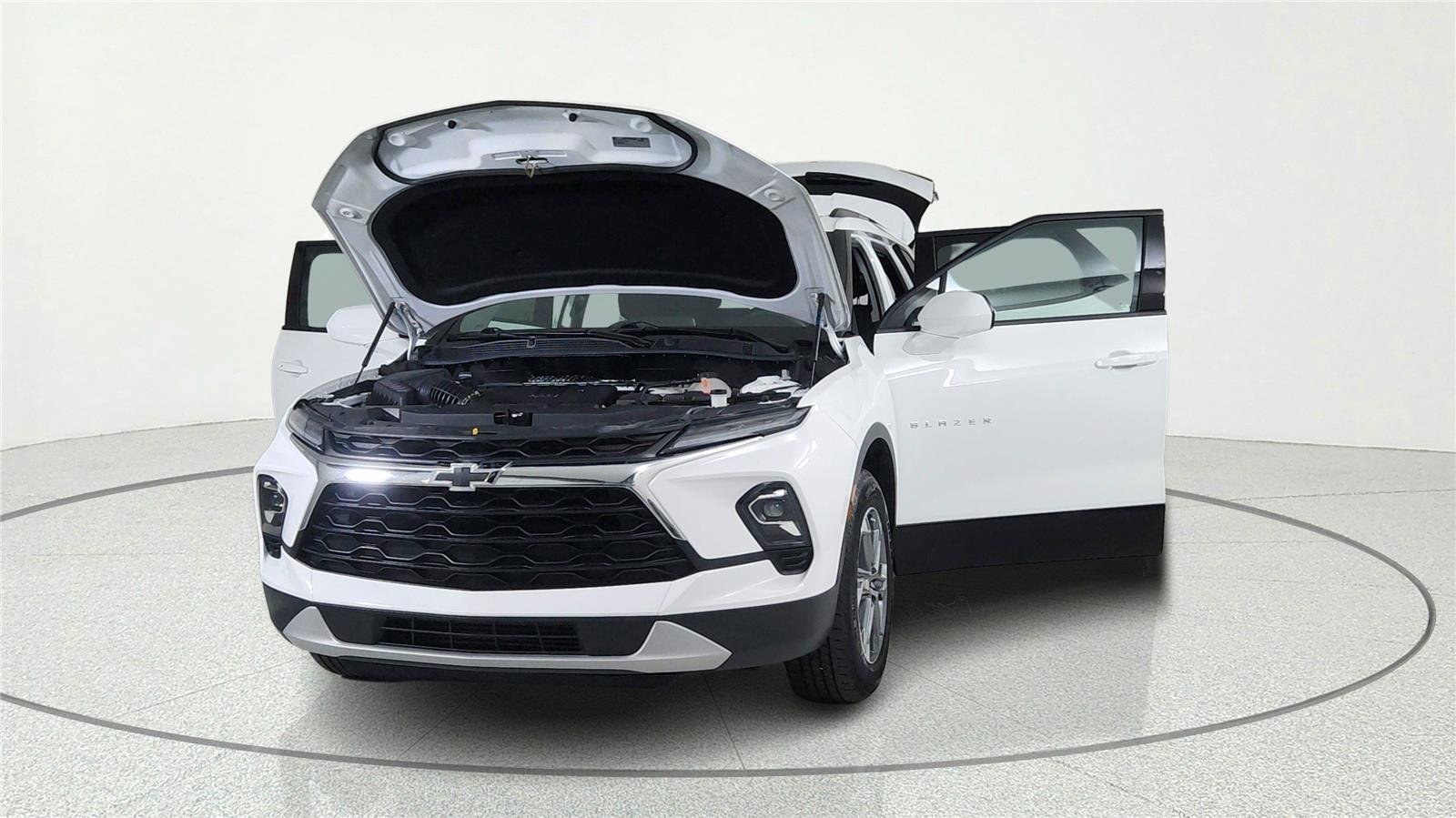 Used 2024 Chevrolet Blazer LT w/ Convenience Package image 8