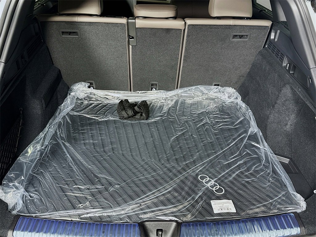 New 2025 Audi Q5 Premium Plus image 16