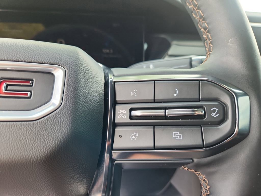 Used 2024 GMC Acadia AT4 w/ Luxury Package AWD/4WD image 21