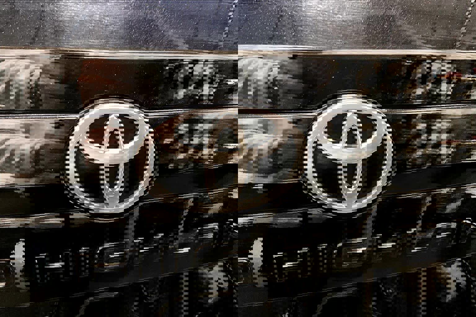 Used 2024 Toyota Grand Highlander Platinum image 30