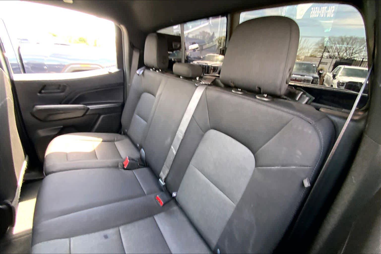 Used 2023 Chevrolet Colorado Trail Boss w/ Technology Package AWD/4WD image 20
