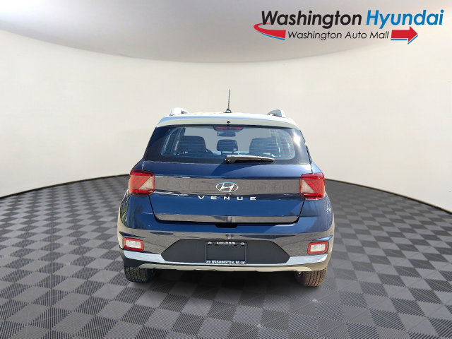 New 2026 Hyundai Venue SEL FWD image 5