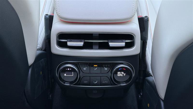Used 2024 Genesis Electrified GV70 Advanced w/ Prestige Package image 20