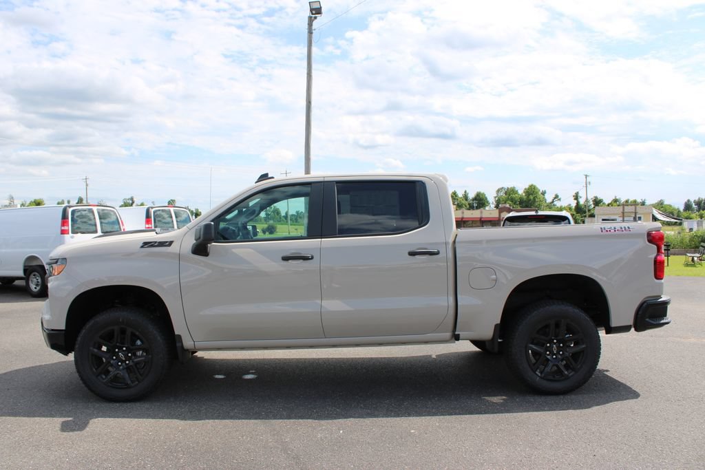 New 2026 Chevrolet Silverado 1500 Custom Trail Boss w/ LPO, Dark Essentials Package AWD/4WD image 6