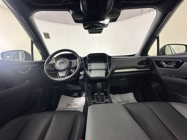 Used 2025 Subaru Forester Limited AWD/4WD image 18