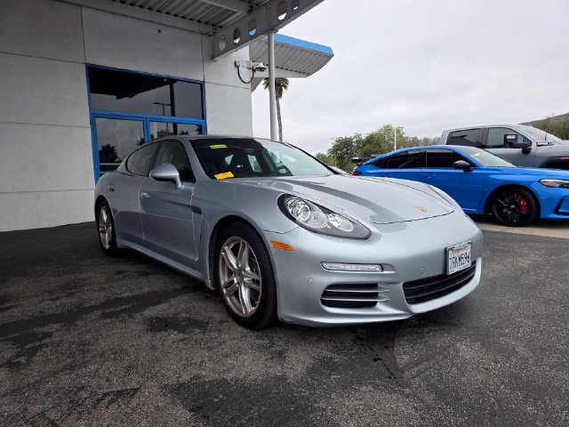 Used 2015 Porsche Panamera 4 AWD/4WD image 3