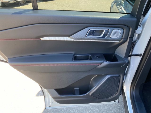 Used 2027 Ford Explorer ST w/ Sun And Sound Package AWD/4WD image 9