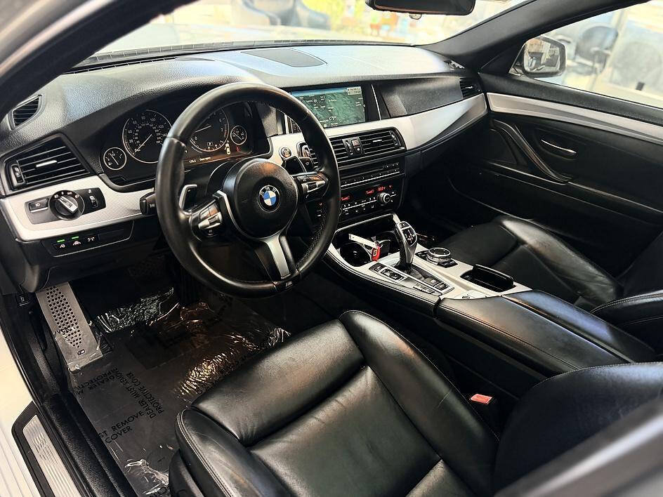 Used 2015 BMW 550i Sedan RWD image 4