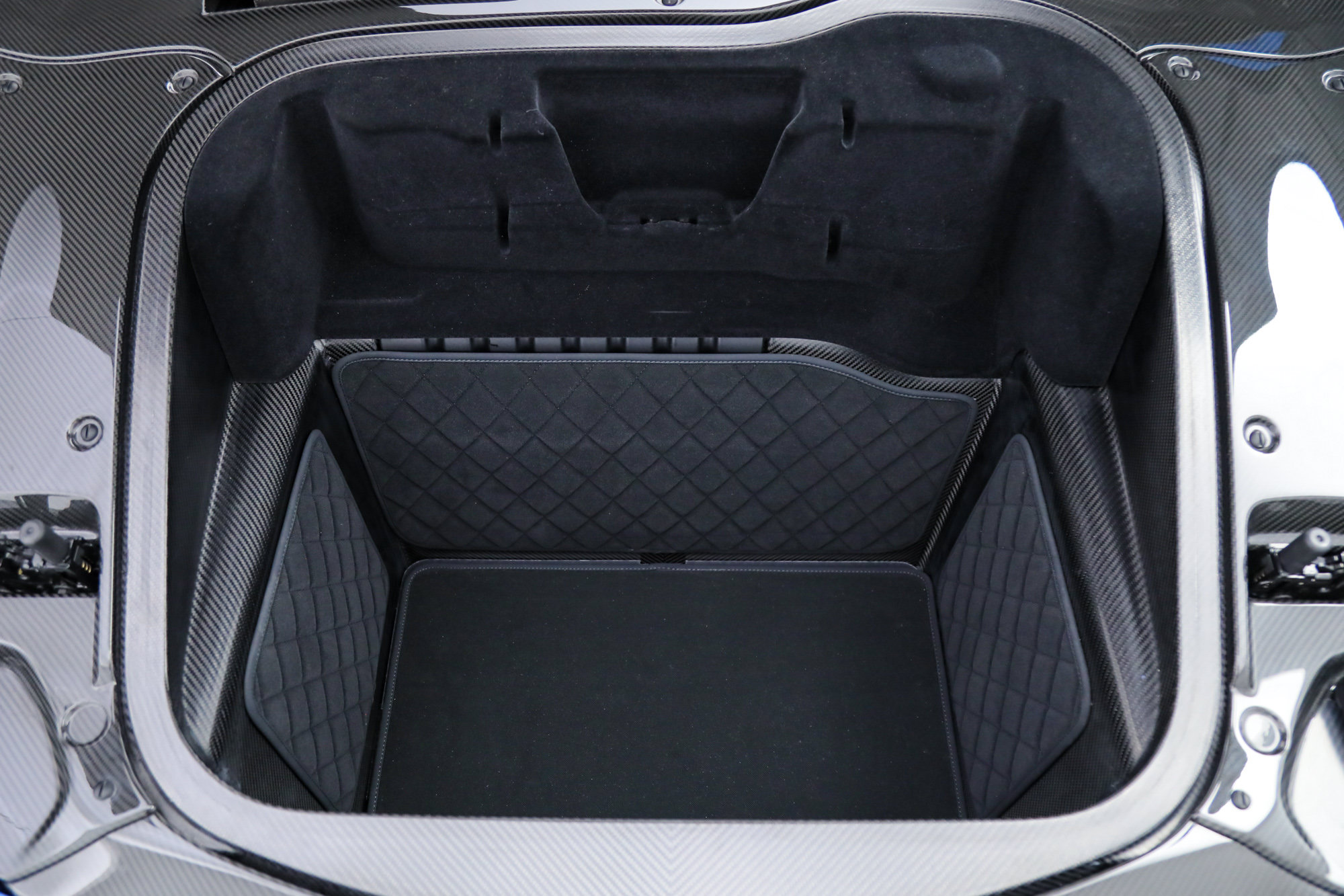 Used 2015 Porsche 918 Spyder AWD/4WD image 46