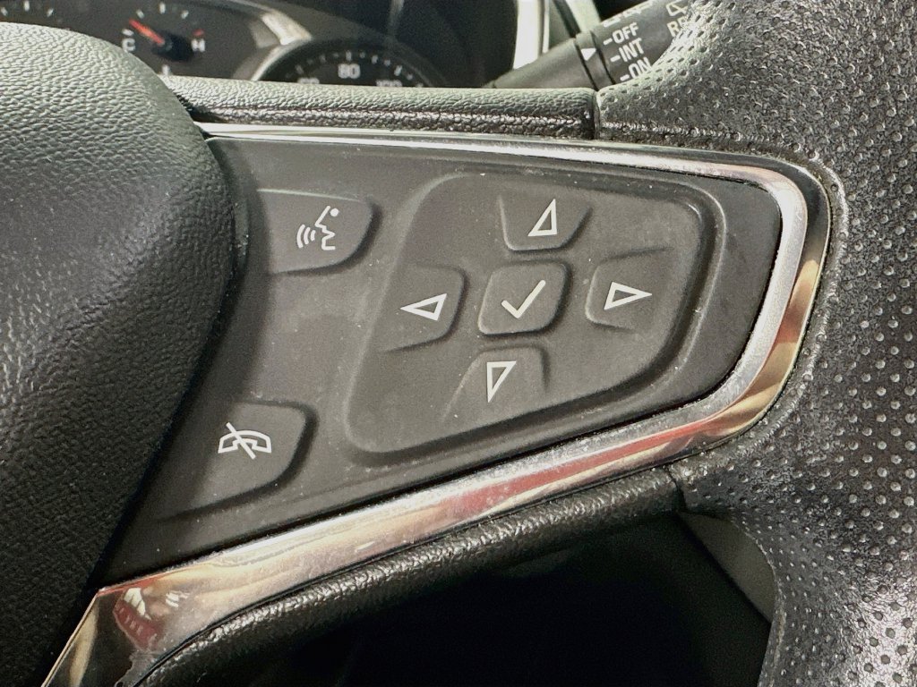 Used 2020 Chevrolet Equinox LT FWD image 25