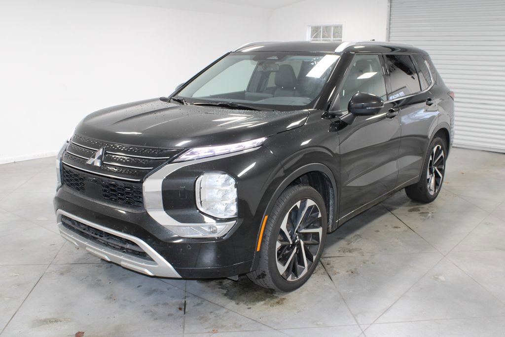 Used 2024 Mitsubishi Outlander SEL image 4