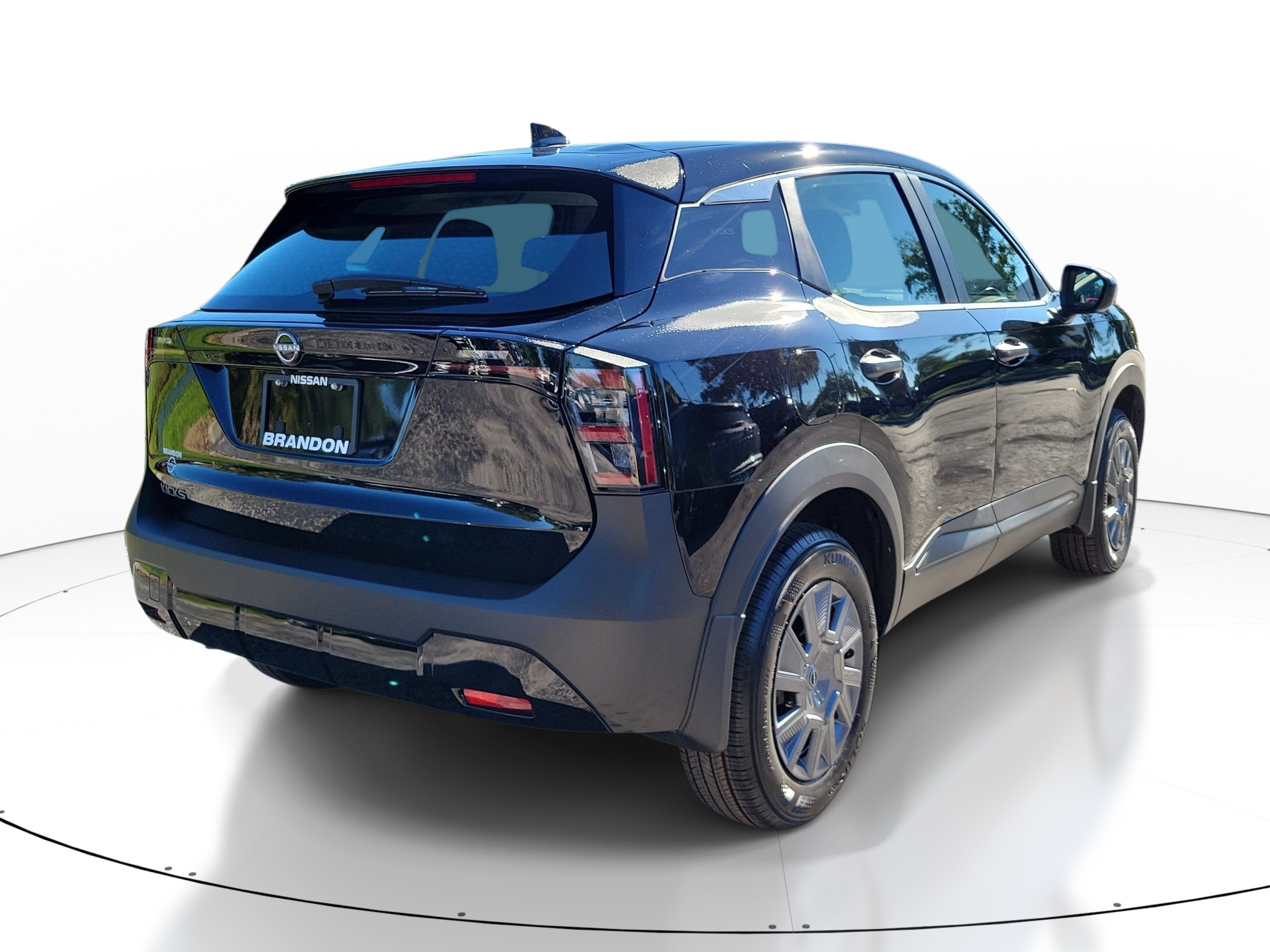 New 2027 Nissan Kicks S FWD image 7