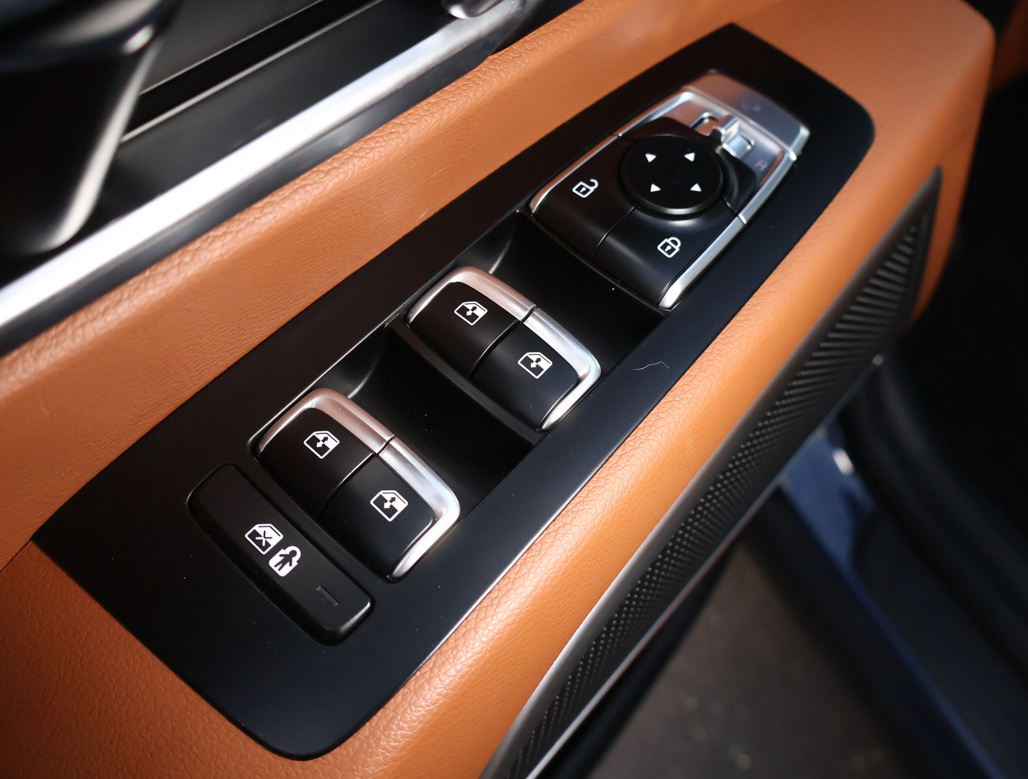 Used 2023 Kia Telluride EX X-Line image 8