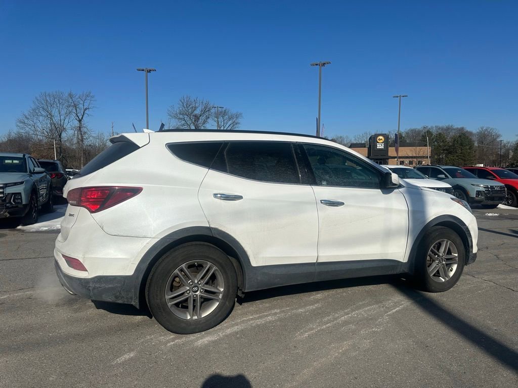 Used 2017 Hyundai Santa Fe Sport image 3
