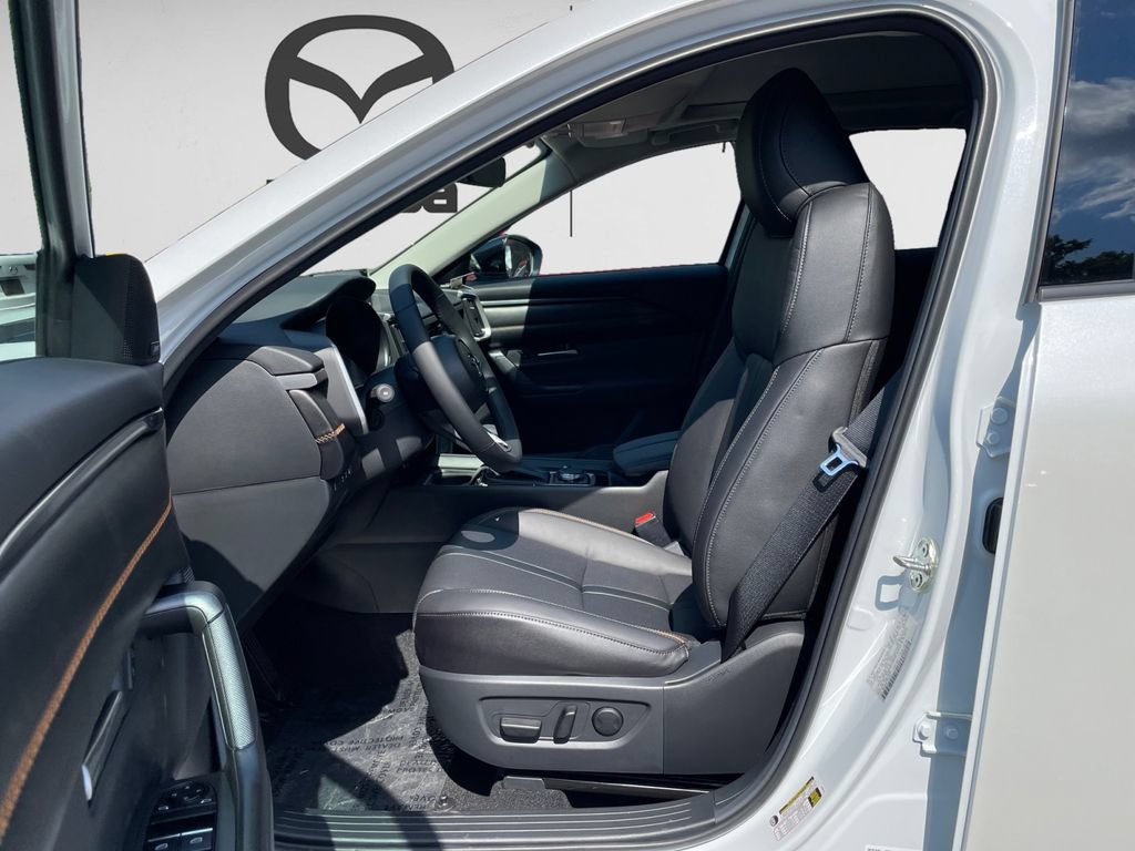 New 2026 MAZDA CX-50 AWD 2.5 Hybrid w/ Weather Package image 8