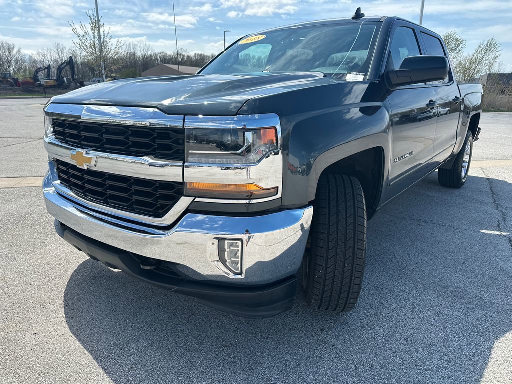 Used 2018 Chevrolet Silverado 1500 LT w/ All Star Edition AWD/4WD image 7