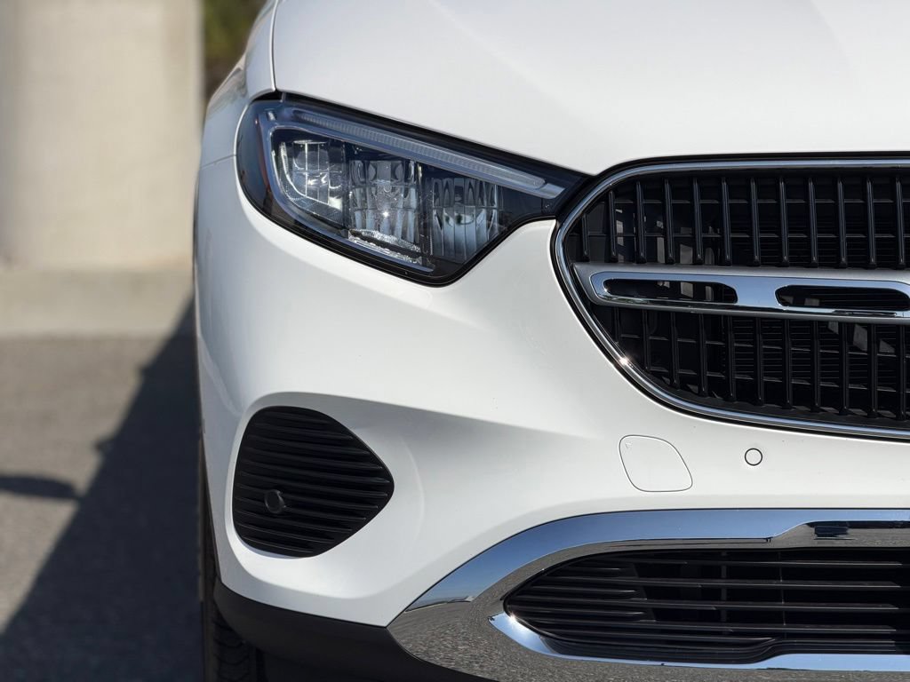 Used 2026 Mercedes-Benz GLC 300 4MATIC image 7