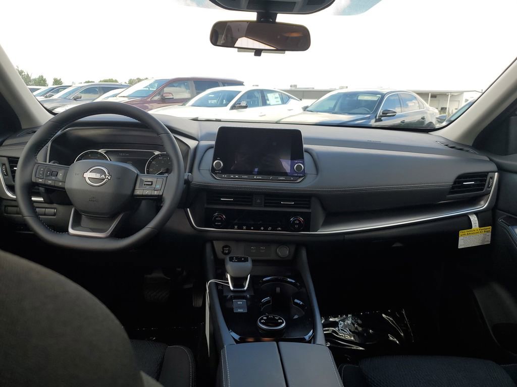 New 2026 Nissan Rogue SV image 5