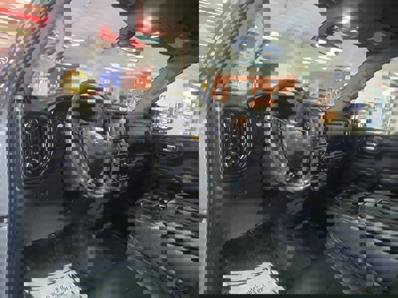 Used 2021 Chevrolet Silverado 1500 W/T w/ WT Value Package AWD/4WD image 7