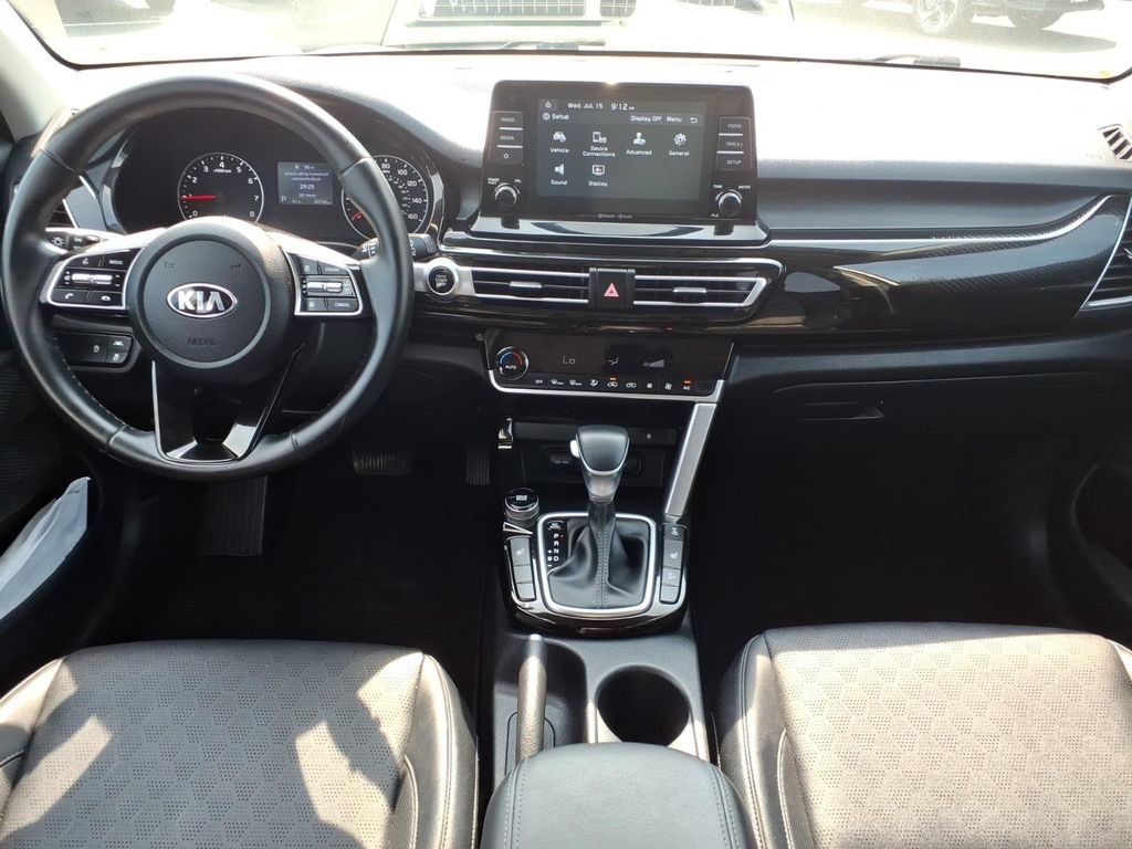 Used 2021 Kia Seltos EX AWD/4WD image 16