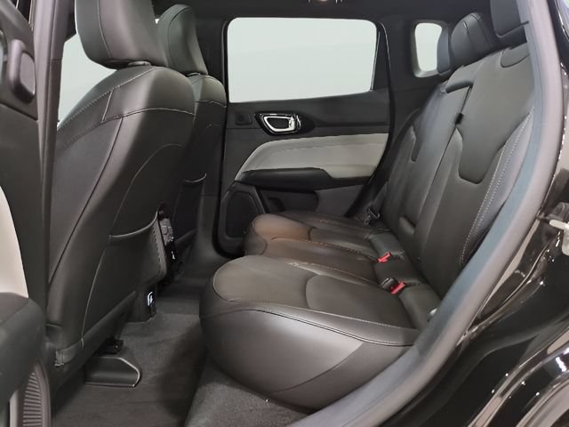 Used 2024 Jeep Compass Limited w/ Elite Group AWD/4WD image 14