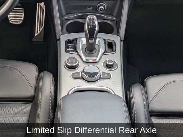 Used 2023 Alfa Romeo Stelvio Veloce image 22