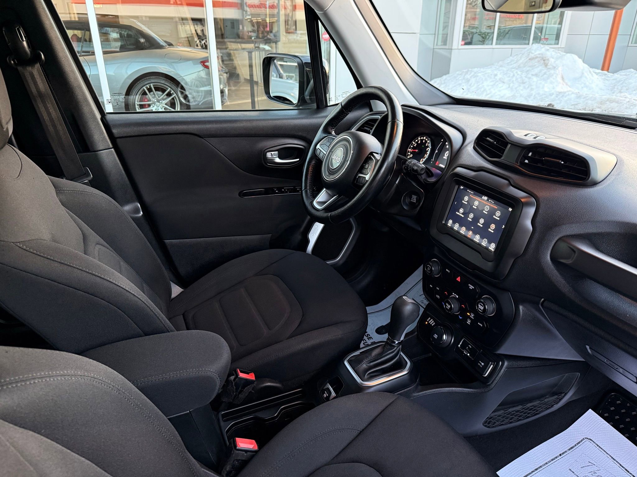 Used 2019 Jeep Renegade Latitude w/ Cold Weather Group image 24