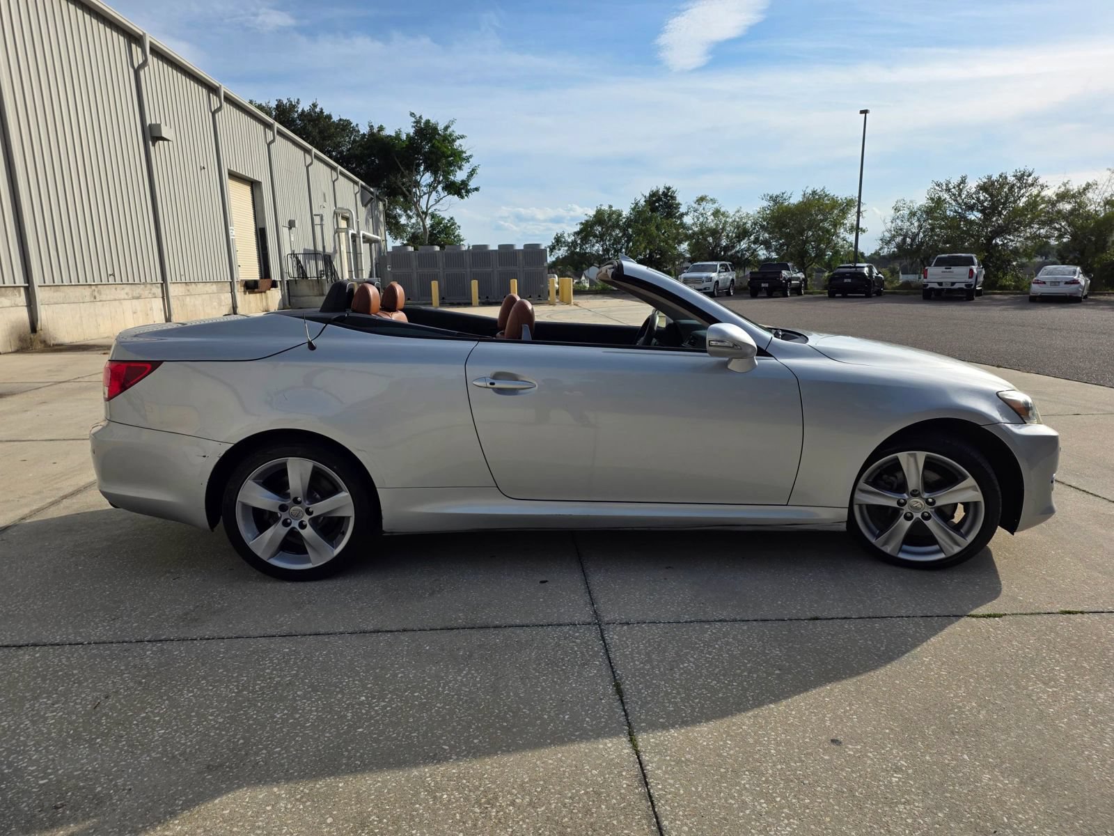 Used 2012 Lexus IS 250C w/ Luxury Pkg RWD image 32