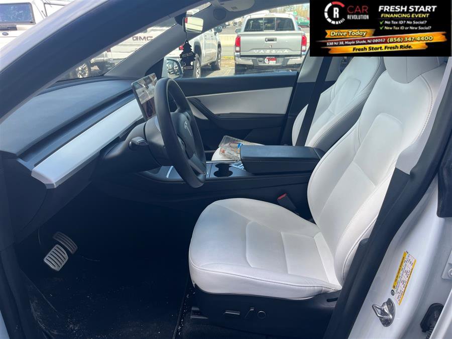 Used 2021 Tesla Model Y Performance image 11