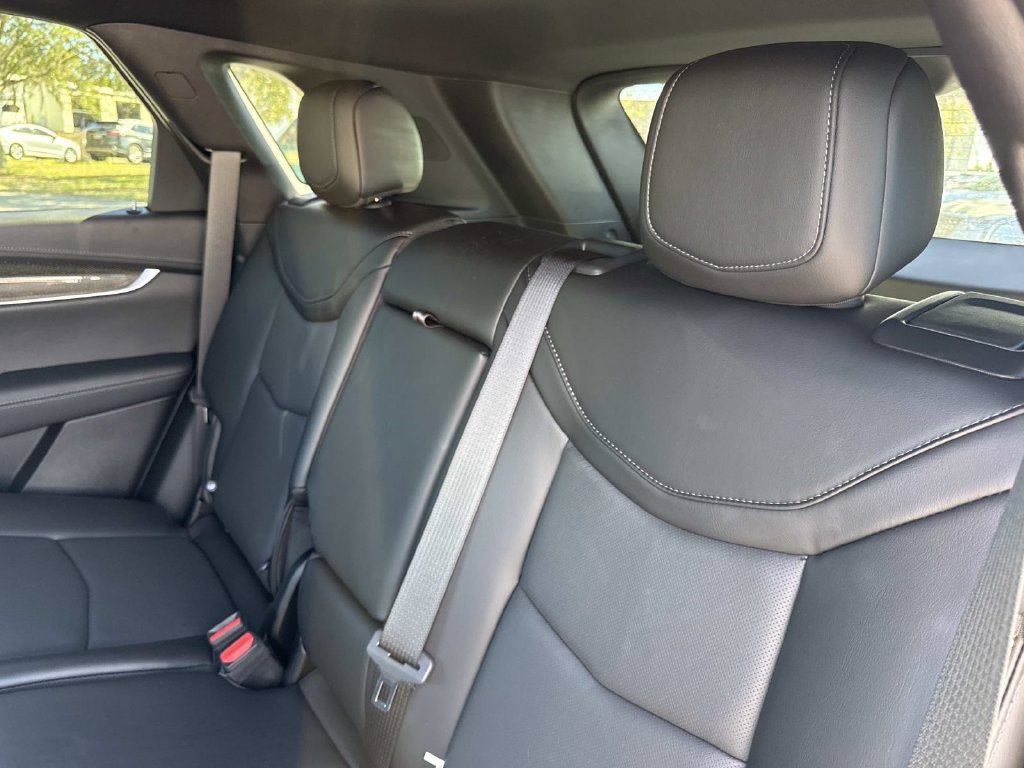 New 2026 Cadillac XT5 Sportv w/ LPO, Floor Liner Package AWD/4WD image 14