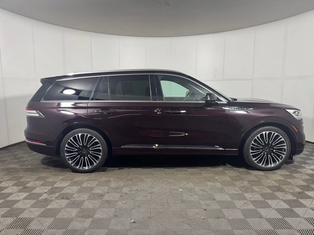 Certified 2023 Lincoln Aviator Black Label w/ Dynamic Handling Package AWD/4WD image 6