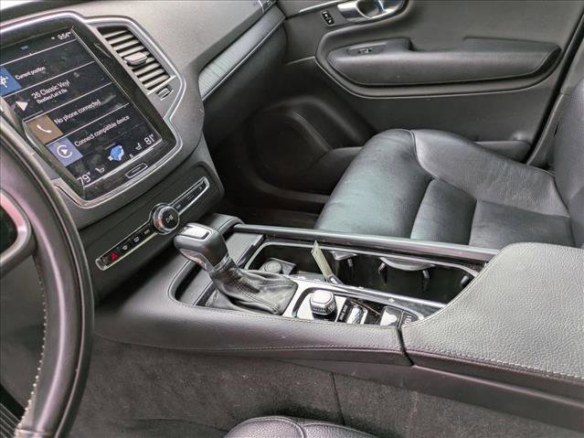 Used 2020 Volvo XC90 T6 Momentum w/ Protection Package image 16