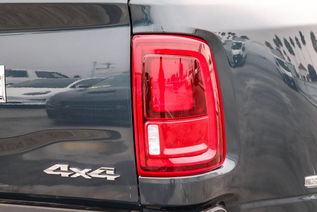 New 2026 RAM 3500 Laramie AWD/4WD image 10