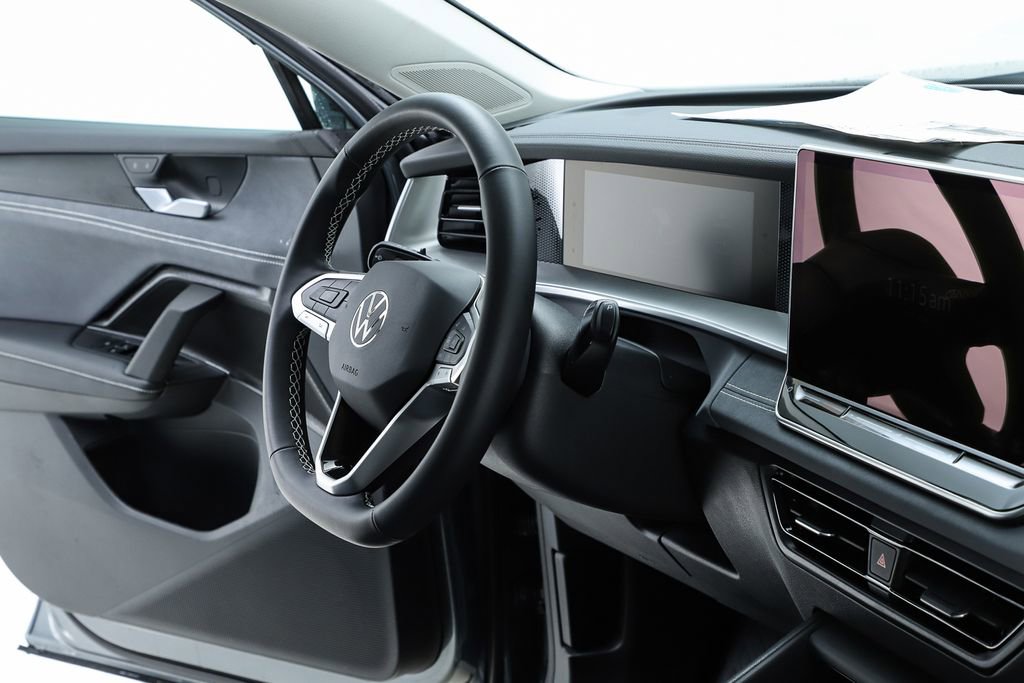 New 2026 Volkswagen Tiguan SE image 74