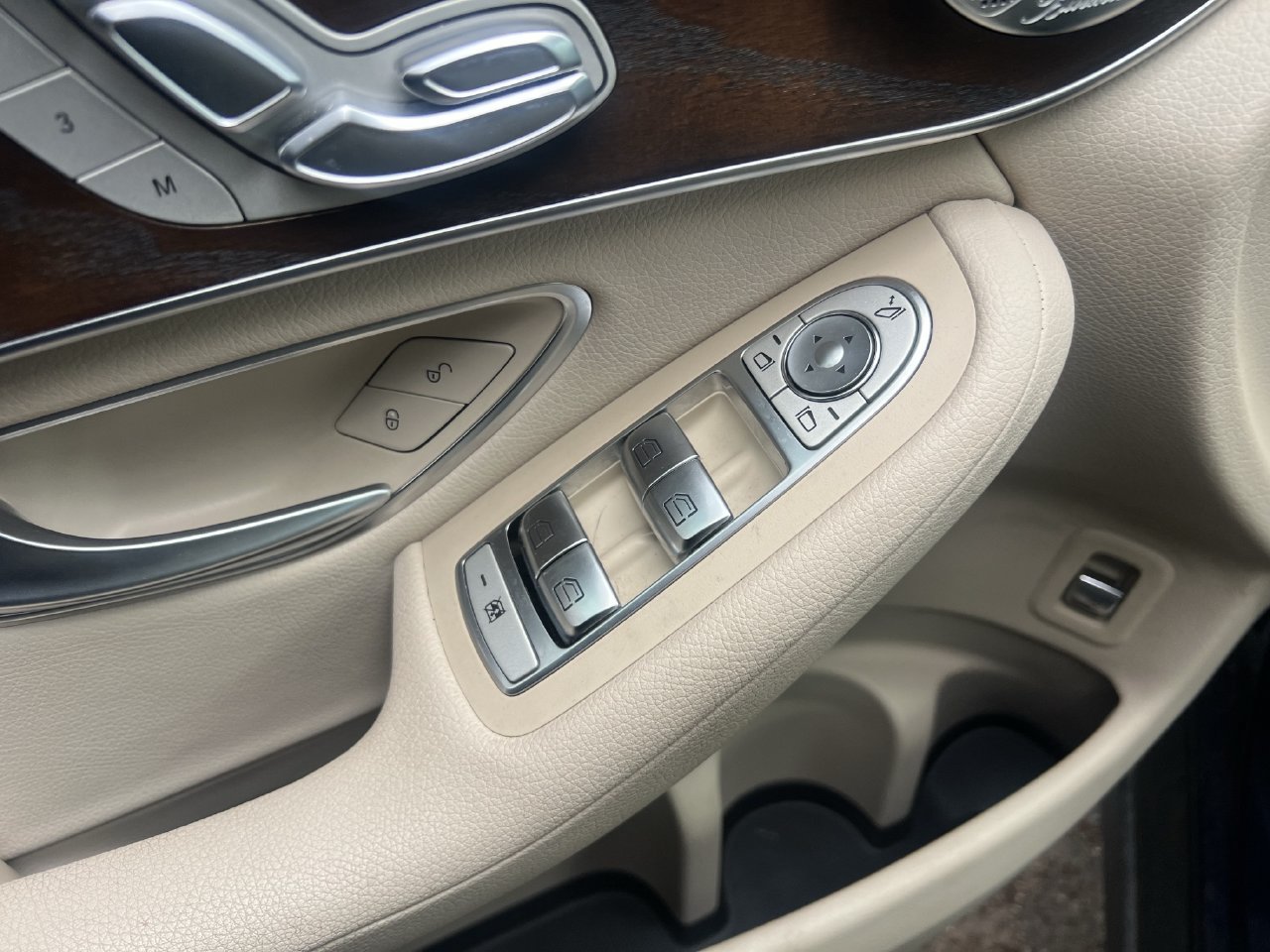 Used 2019 Mercedes-Benz GLC 300 4MATIC image 10