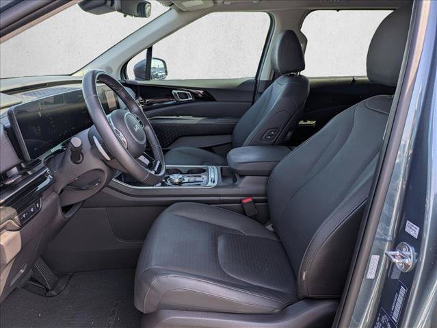 Used 2025 Kia Carnival SX Prestige FWD image 17
