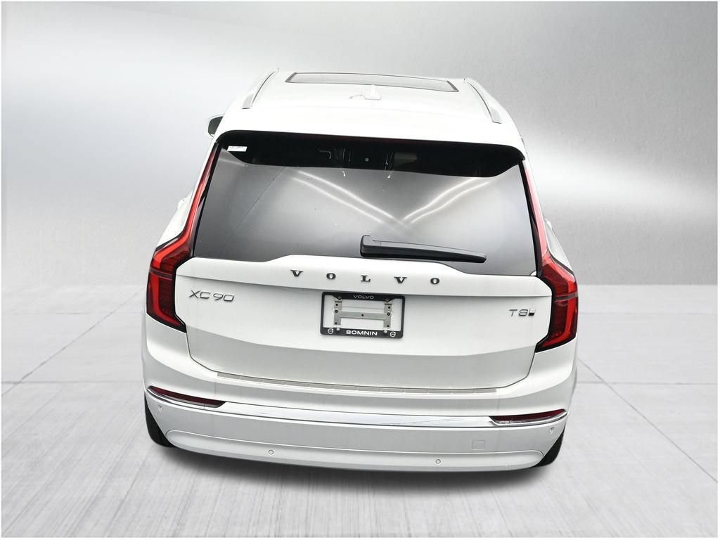 New 2026 Volvo XC90 T8 Plus w/ Protection Package Premier AWD/4WD image 16