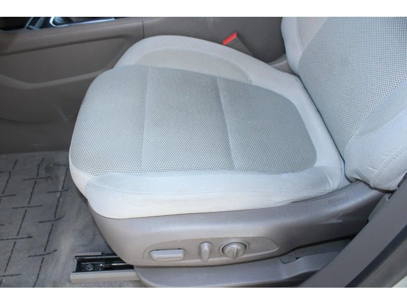 Used 2021 Chevrolet Traverse LT FWD image 21